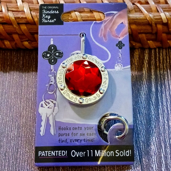 RED GEM BLING Alexx Finders Key Purse Keychain/Hook for bag, purse + MORE - Picture 1 of 3
